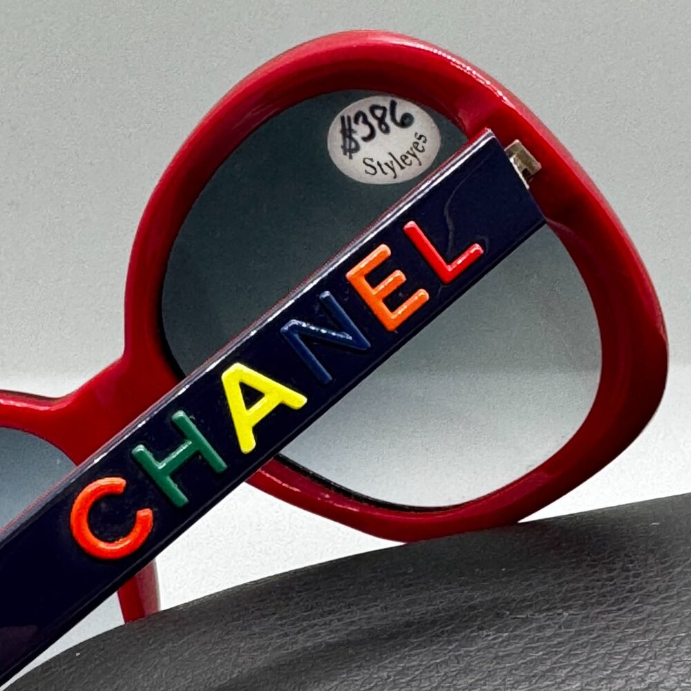 CHANEL Red & Navy Oversized Sunglasses with Multicolor Logo - Picture 8 of 16